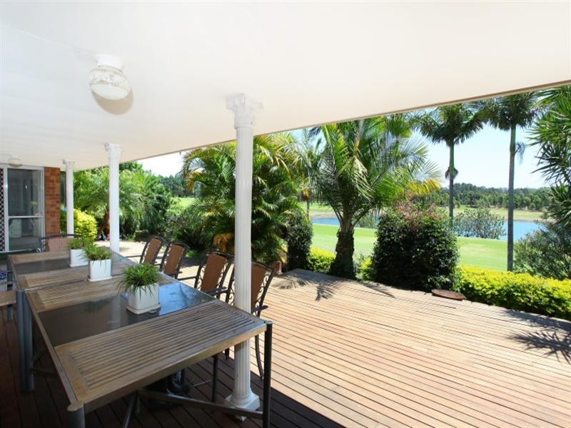 103 Cabana Boulevard, Benowa QLD 4217