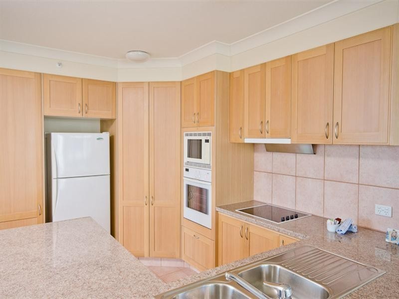 38 ‘Oceana’ 100 Old Burleigh Road, Broadbeach QLD 4218
