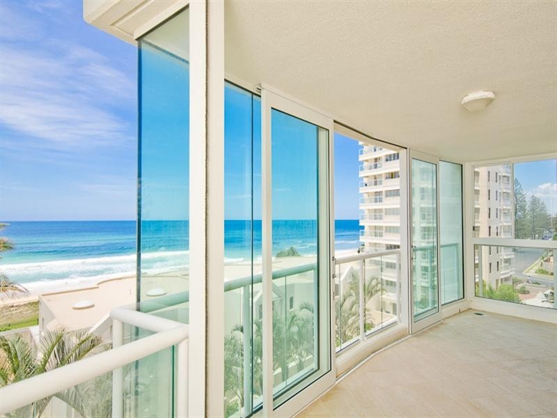 5C ‘La Sabbia’. 74 Old Burleigh Road, Surfers Paradise QLD 4217