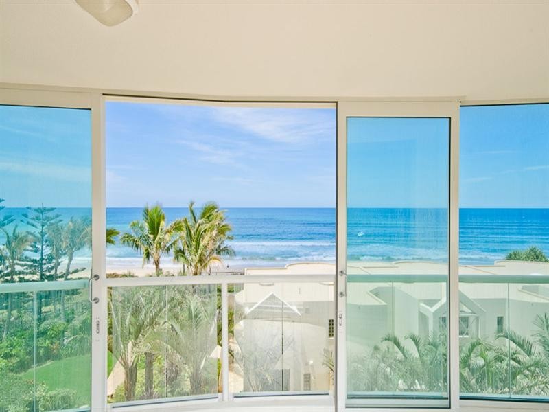 5C ‘La Sabbia’. 74 Old Burleigh Road, Surfers Paradise QLD 4217