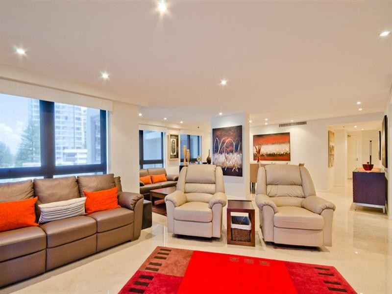 5C ‘La Sabbia’. 74 Old Burleigh Road, Surfers Paradise QLD 4217