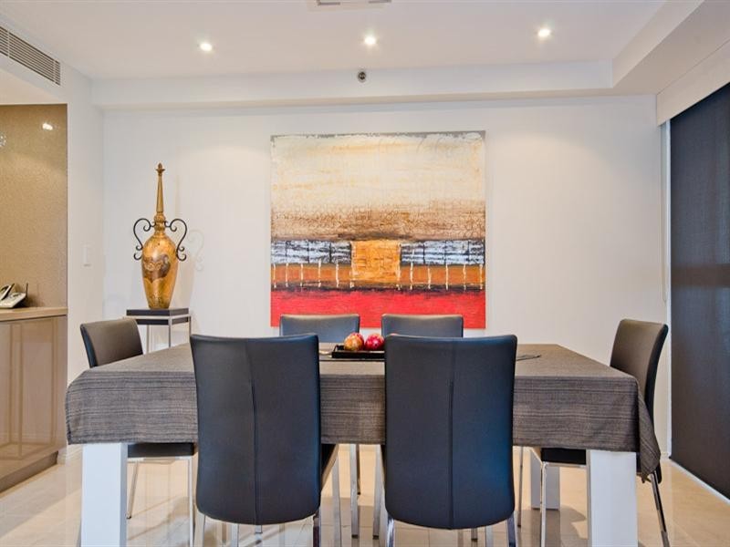 5C ‘La Sabbia’. 74 Old Burleigh Road, Surfers Paradise QLD 4217