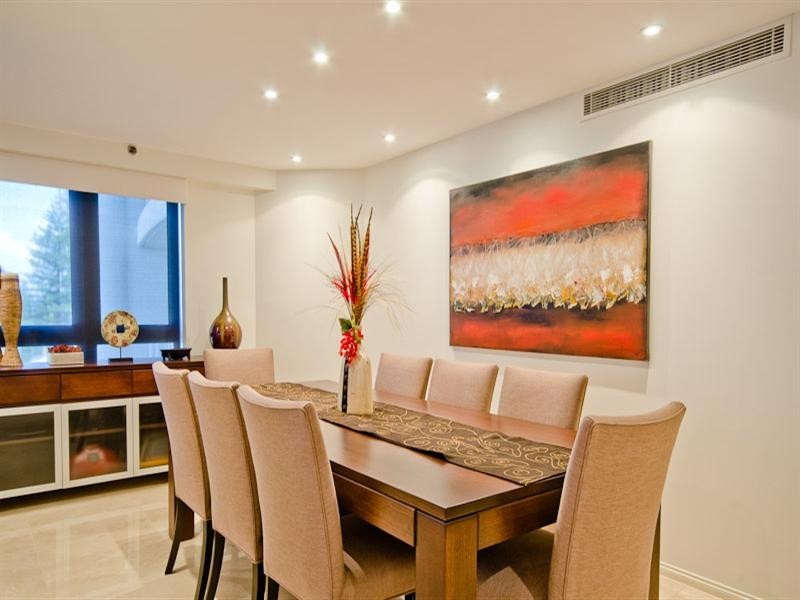 5C ‘La Sabbia’. 74 Old Burleigh Road, Surfers Paradise QLD 4217