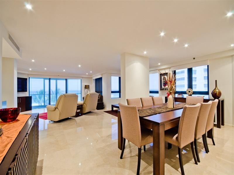 5C ‘La Sabbia’. 74 Old Burleigh Road, Surfers Paradise QLD 4217