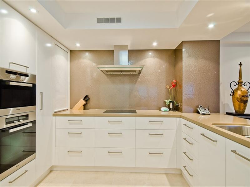 5C ‘La Sabbia’. 74 Old Burleigh Road, Surfers Paradise QLD 4217