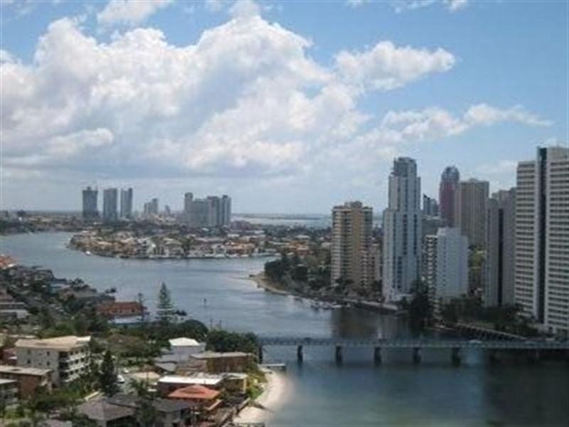 1901/4 Avalon Wahroonga Street, Surfers Paradise QLD 4217