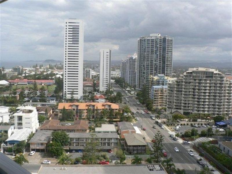 21507 Charles Avenue, Broadbeach Waters QLD 4218