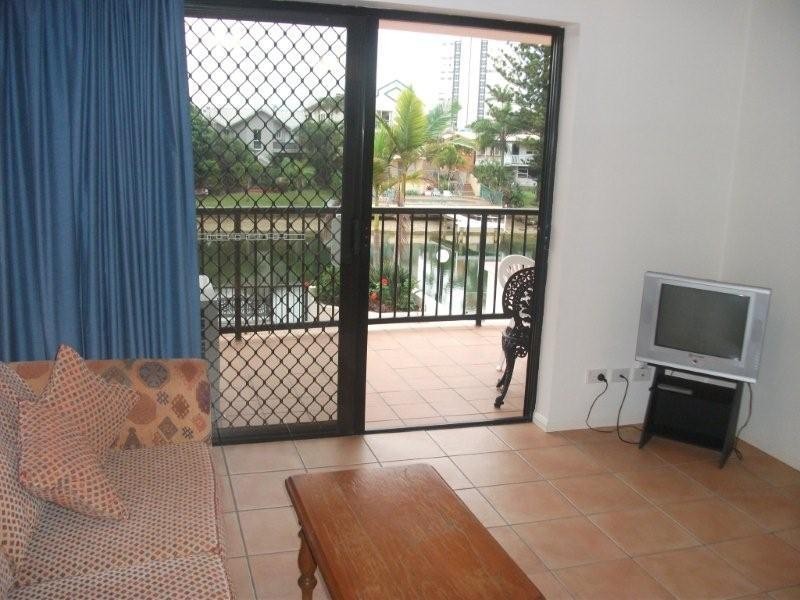 7/12 Paradise Island, Surfers Paradise QLD 4217