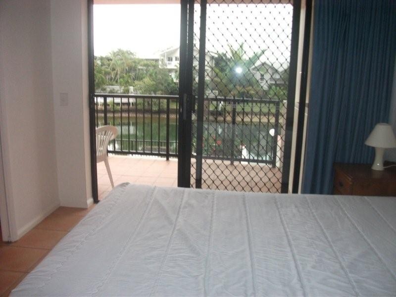 7/12 Paradise Island, Surfers Paradise QLD 4217