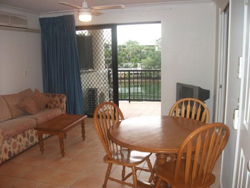 7/12 Paradise Island, Surfers Paradise QLD 4217