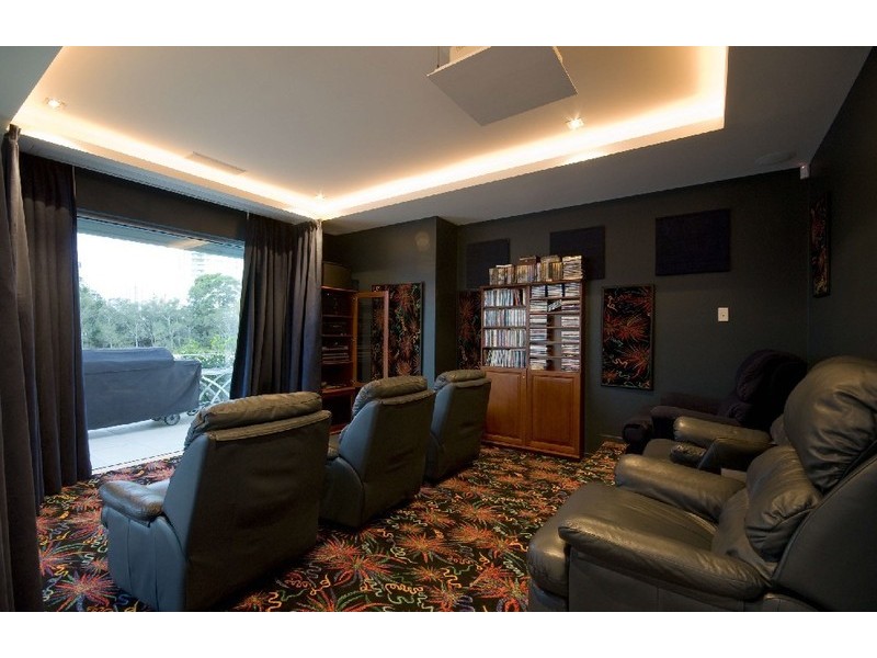 65 Commodore Drive, Main Beach QLD 4217