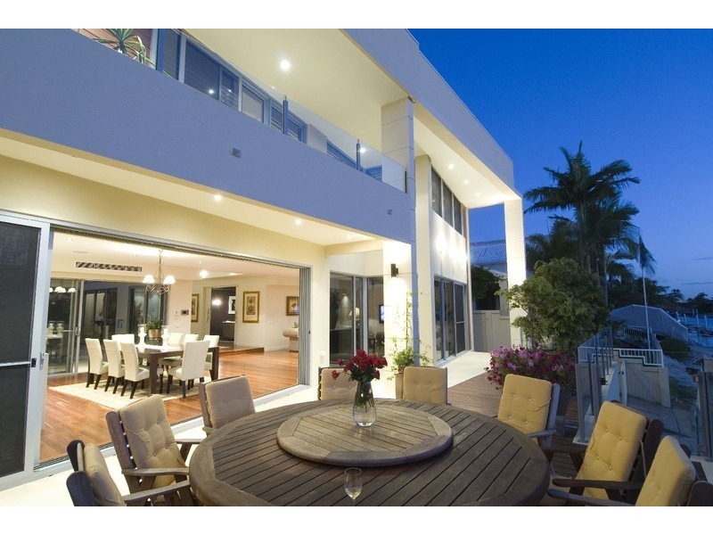 24 Norseman Court, Main Beach QLD 4217