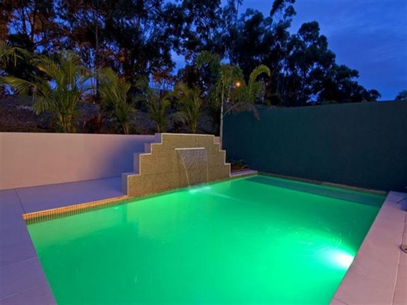 8006A Vista Drive, Benowa QLD 4217