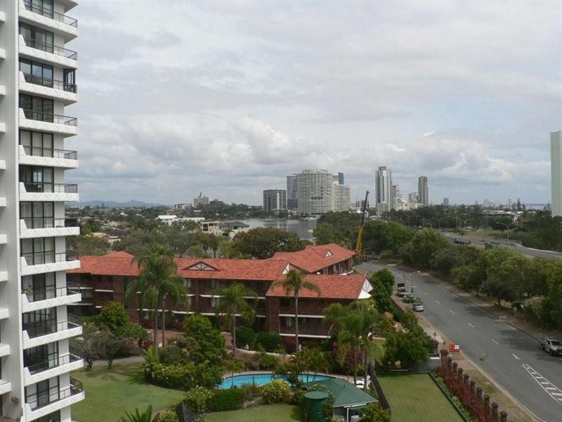 25 ‘Kings Row South’, 18 Commodore Drive, Surfers Paradise QLD 4217