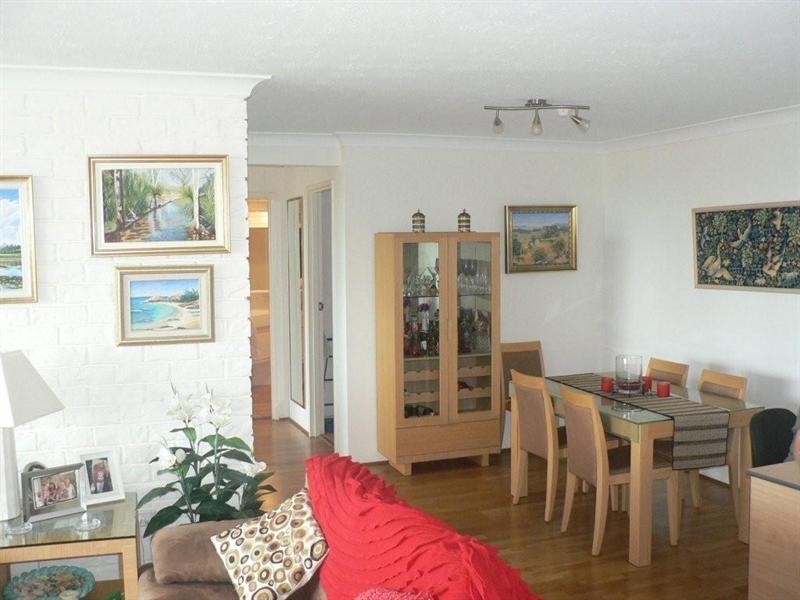 25 ‘Kings Row South’, 18 Commodore Drive, Surfers Paradise QLD 4217