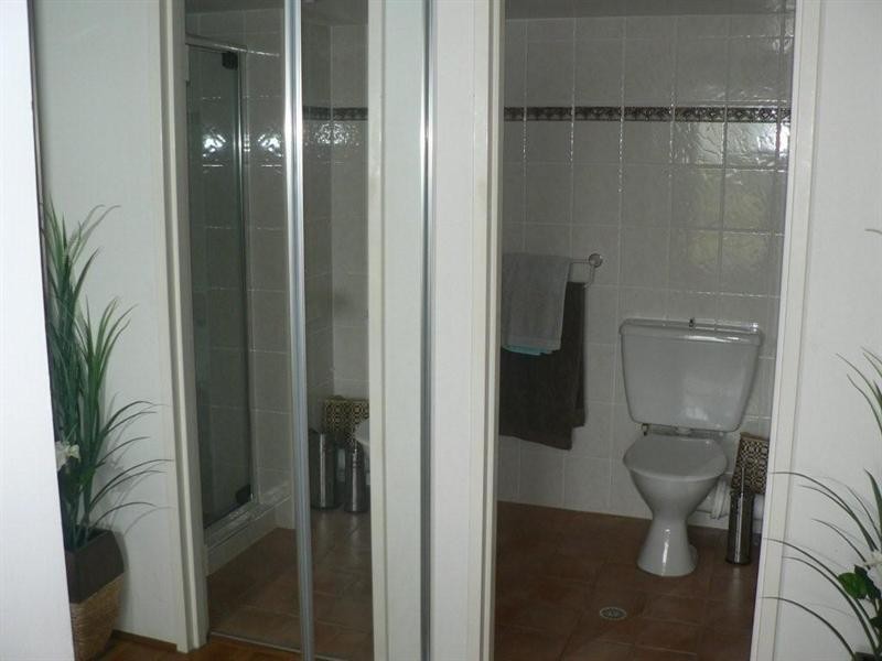 25 ‘Kings Row South’, 18 Commodore Drive, Surfers Paradise QLD 4217