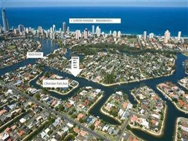 1 Sheridan Park, Broadbeach Waters QLD 4218