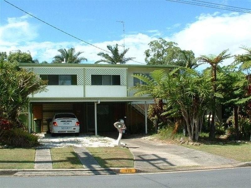 119 Bamboo Avenue, Benowa QLD 4217