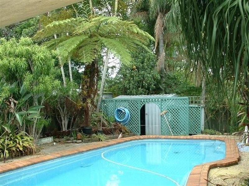 119 Bamboo Avenue, Benowa QLD 4217