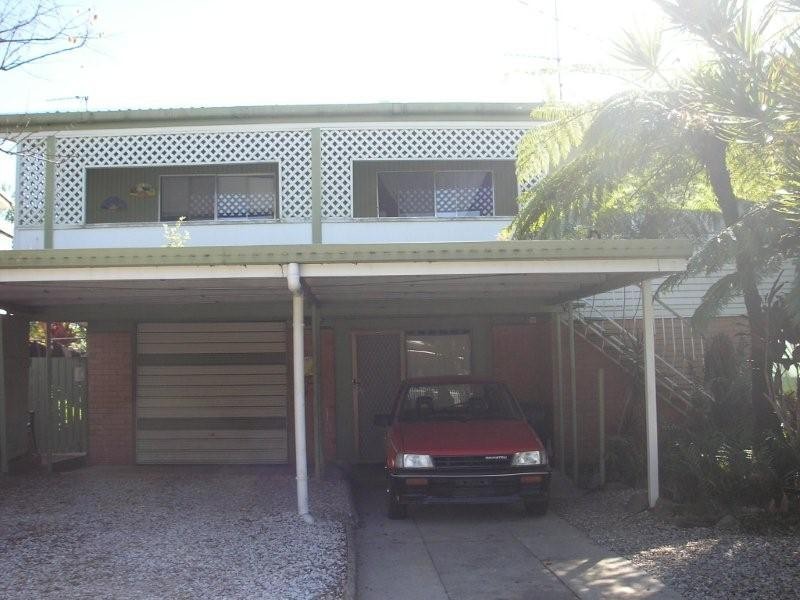 119 Bamboo Avenue, Benowa QLD 4217