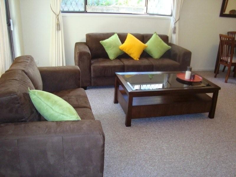 2/11 Jubilee Street, Broadbeach QLD 4218