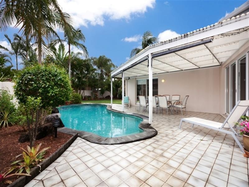 37 Charolais Crescent, Benowa QLD 4217