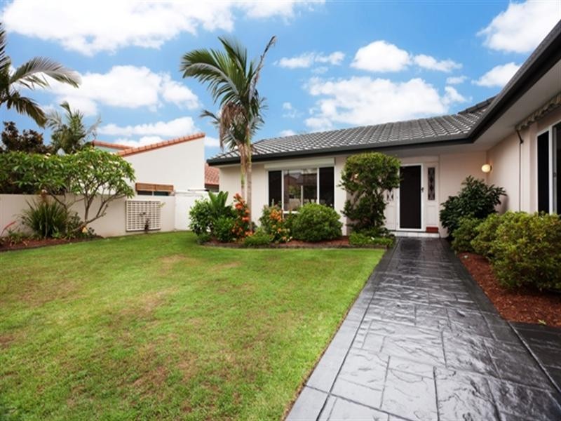 37 Charolais Crescent, Benowa QLD 4217