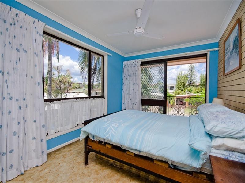 51 Seagull Avenue, Mermaid Beach QLD 4218