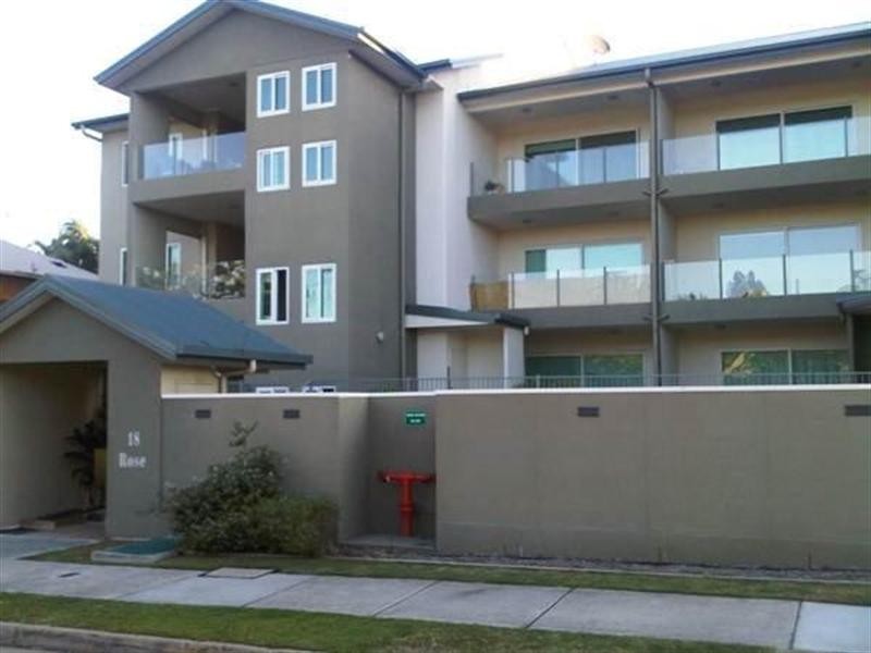 12/18-20 Rose Street, Southport QLD 4215