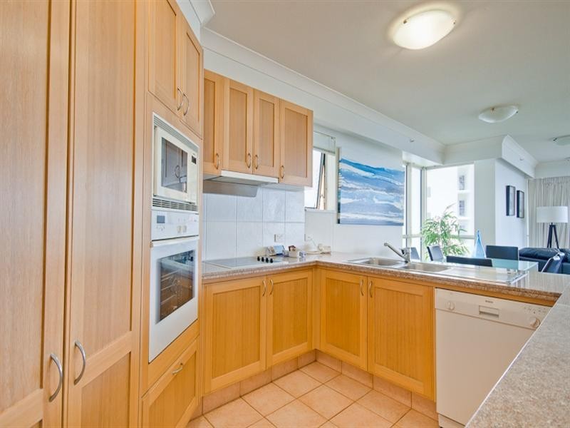 40 ‘Oceana’ 100 Old Burleigh Road, Broadbeach QLD 4218