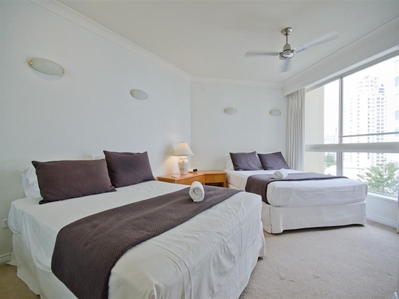 40 ‘Oceana’ 100 Old Burleigh Road, Broadbeach QLD 4218