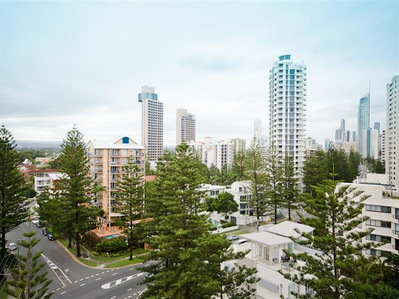 40 ‘Oceana’ 100 Old Burleigh Road, Broadbeach QLD 4218