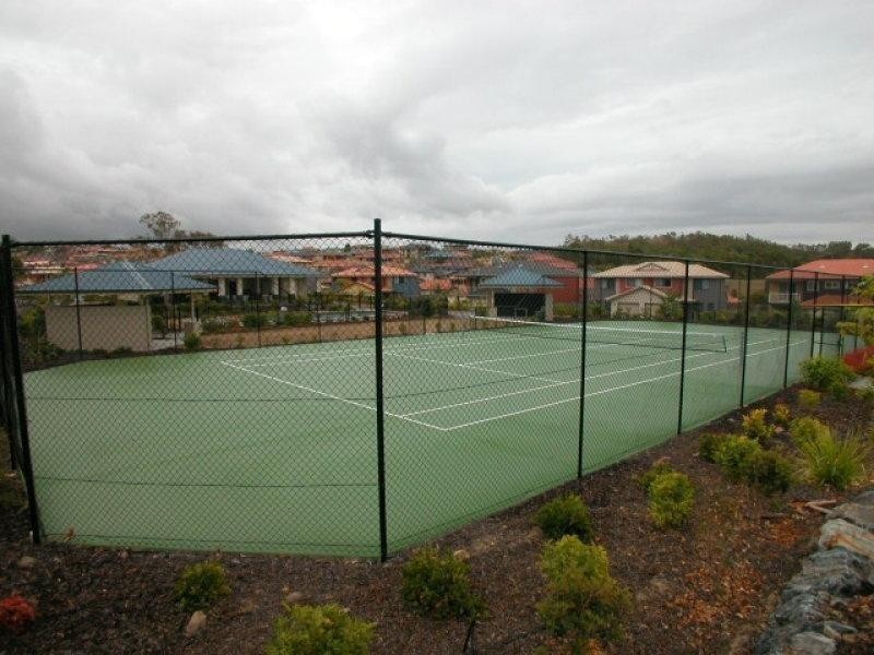 8/31 Archipelago Street, Pacific Pines QLD 4211