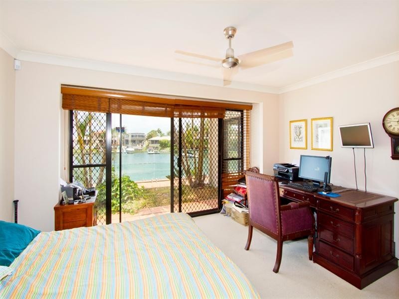 30 Tosti Street, Sorrento QLD 4217