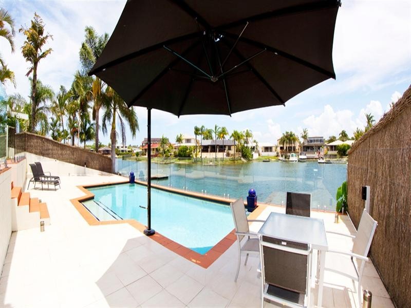 30 Tosti Street, Sorrento QLD 4217