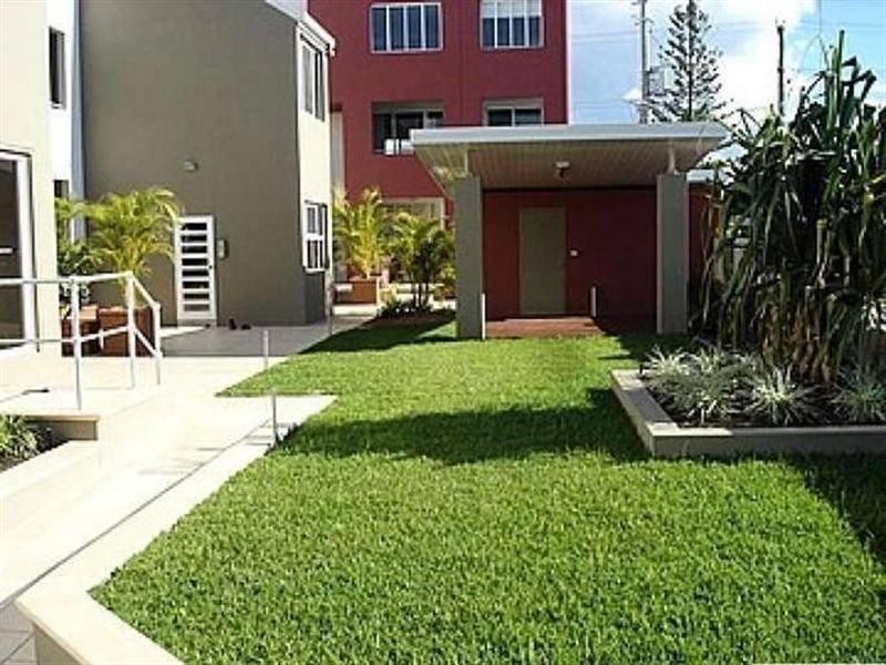 12/6-10 Rose Street, Southport QLD 4215