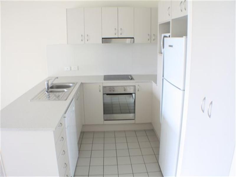 12/6-10 Rose Street, Southport QLD 4215