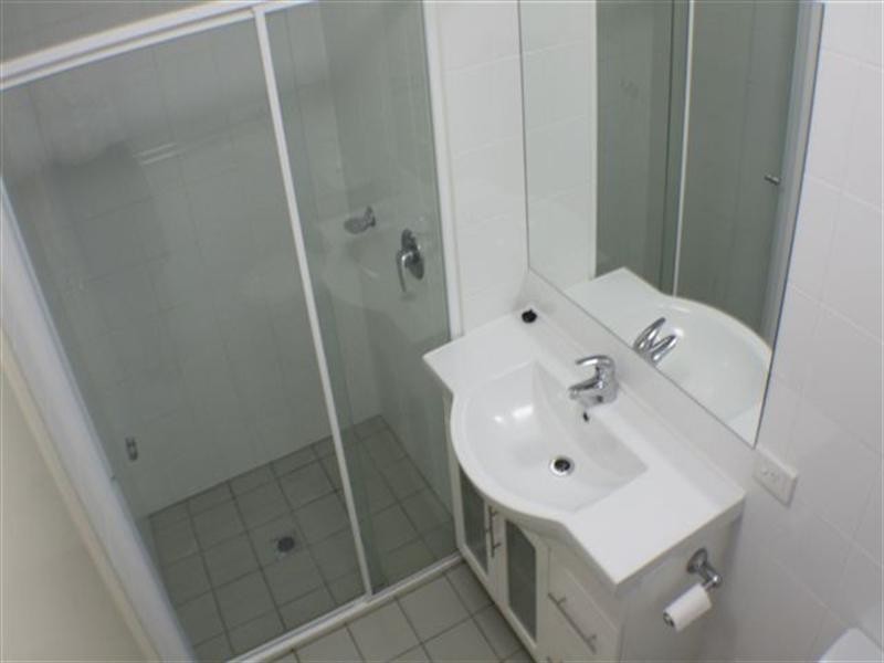 12/6-10 Rose Street, Southport QLD 4215