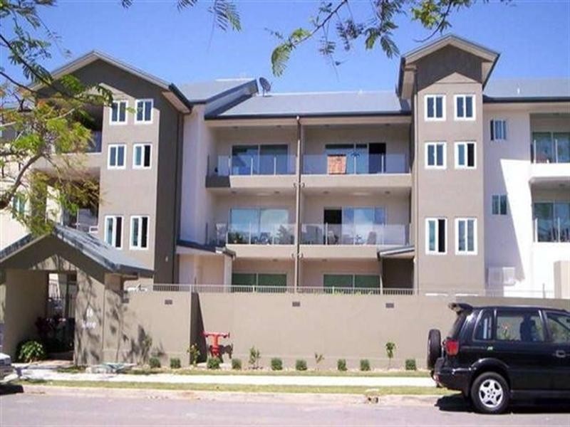 12/18-20 Rose Street, Southport QLD 4215