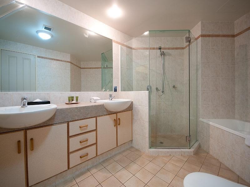 1104 ‘Sun City’, 3400 Surfers Paradise Boulevard, Surfers Paradise QLD 4217