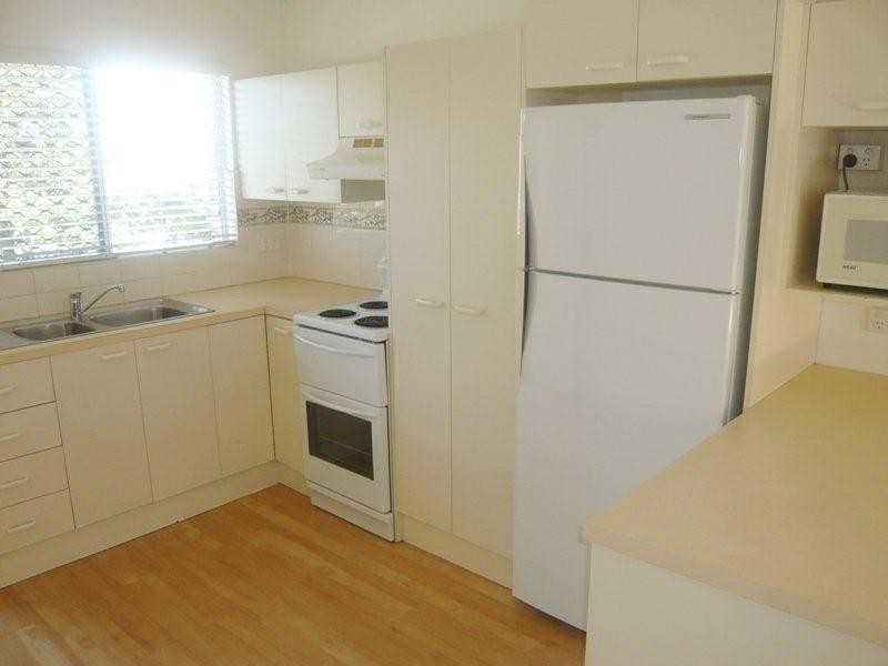 18/171 Old Burleigh Road, Broadbeach QLD 4218