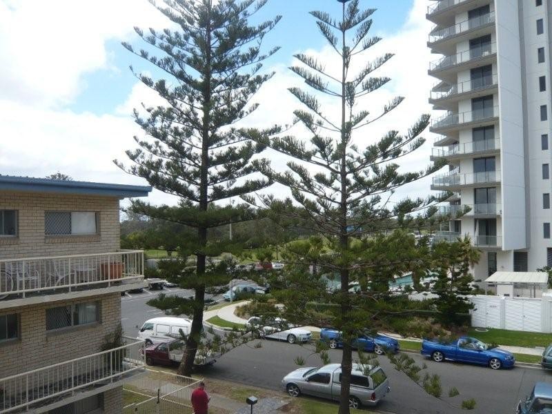 18/171 Old Burleigh Road, Broadbeach QLD 4218