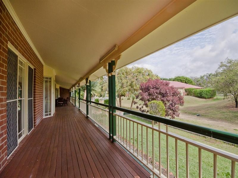 23 Montserrat Court, Clear Island Waters QLD 4226