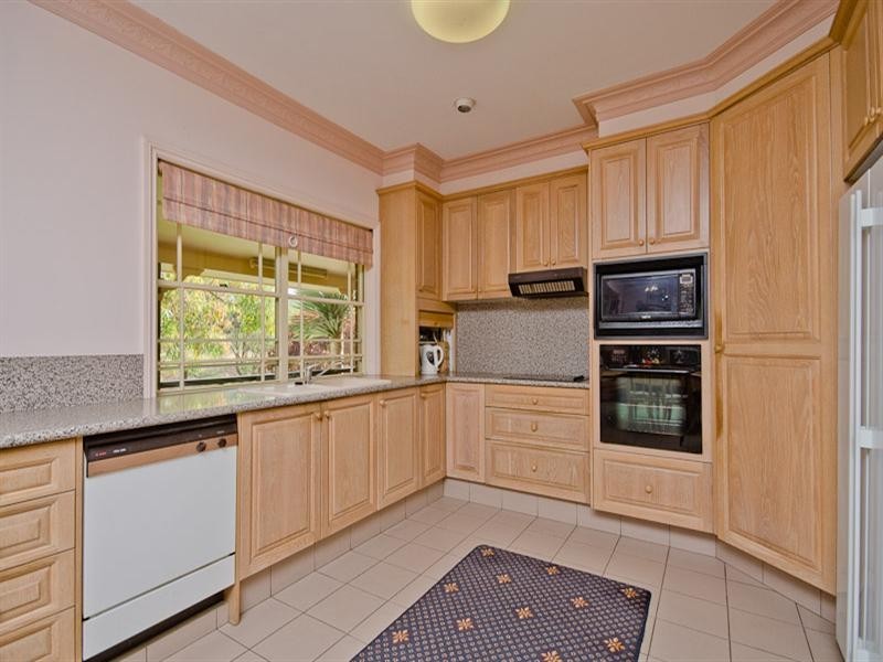 23 Montserrat Court, Clear Island Waters QLD 4226