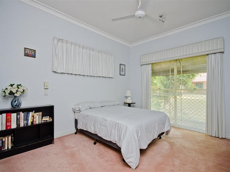 23 Montserrat Court, Clear Island Waters QLD 4226
