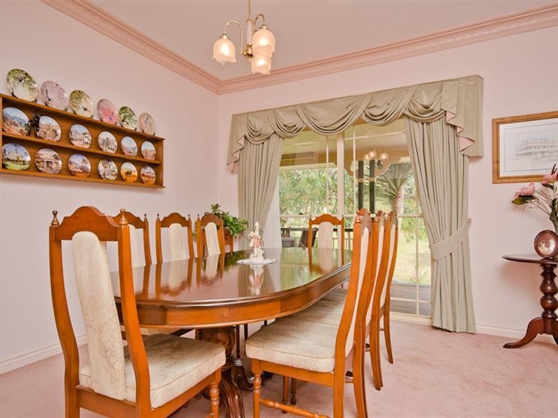 23 Montserrat Court, Clear Island Waters QLD 4226