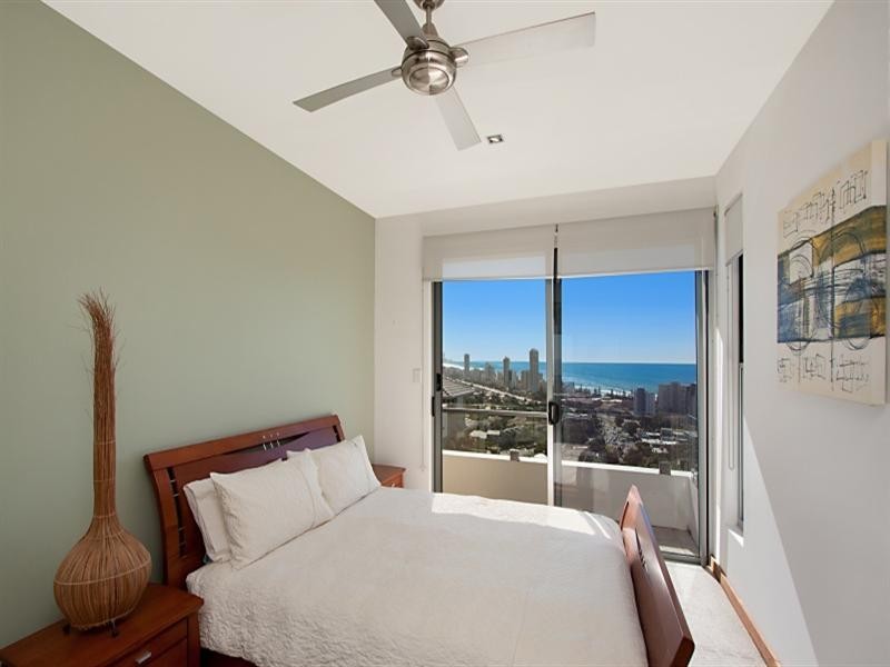 37 West Street, Burleigh Heads QLD 4220