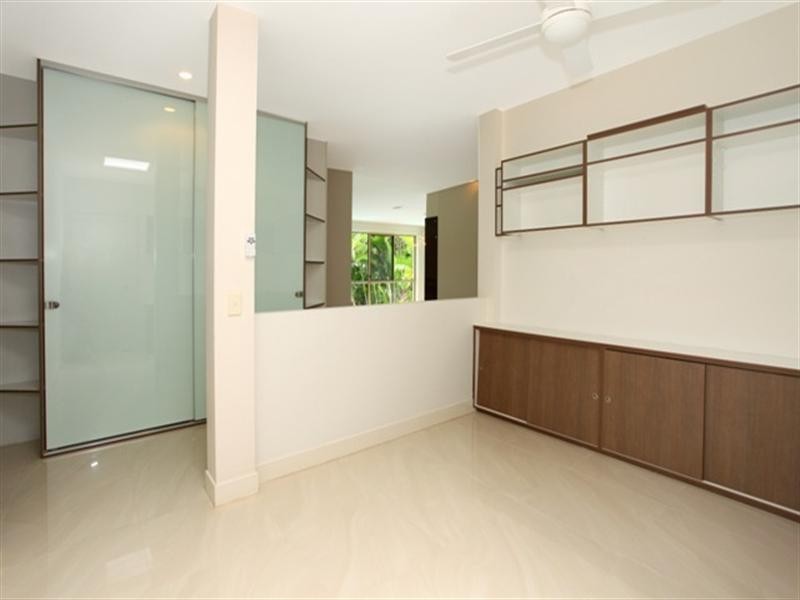 1021 Lakeview Terrace, Benowa QLD 4217