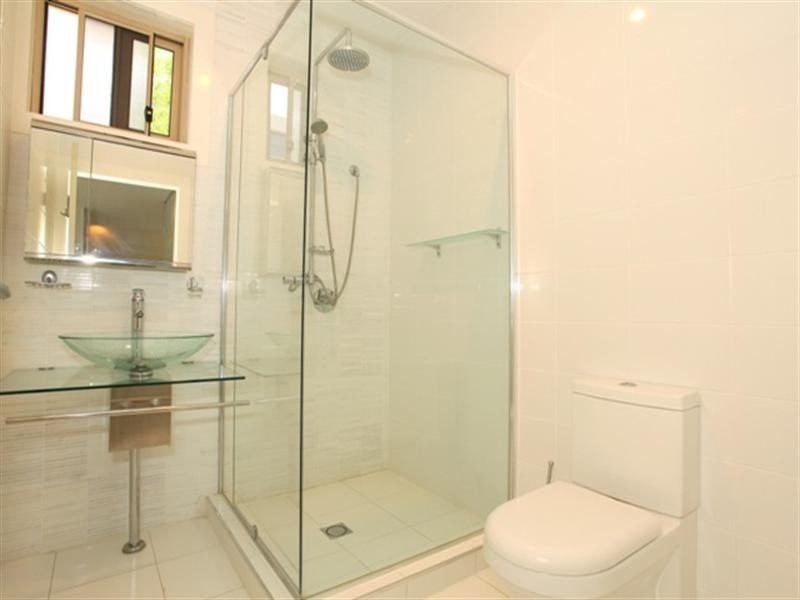 1021 Lakeview Terrace, Benowa QLD 4217