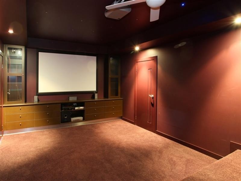 1021 Lakeview Terrace, Benowa QLD 4217